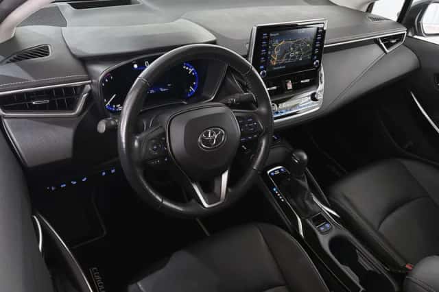 Toyota Corolla (2023) thumbnail 5