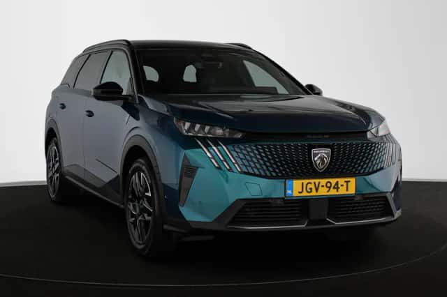 Peugeot 5008 (2025) thumbnail 2