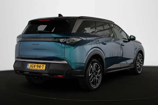 Peugeot 5008 (2025) thumbnail 3