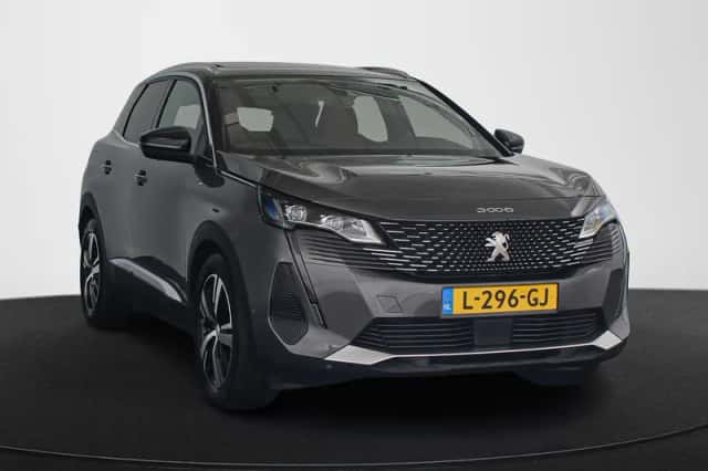 Peugeot 3008 (2021) thumbnail 2