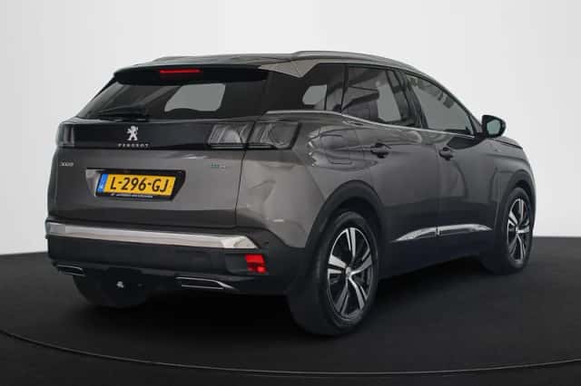 Peugeot 3008 (2021) thumbnail 3
