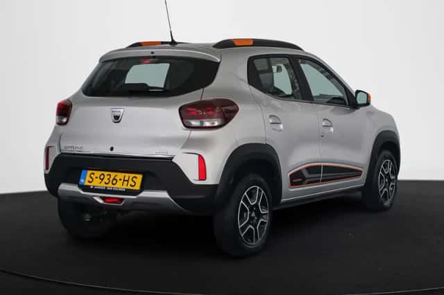 Dacia Spring (2023) thumbnail 3