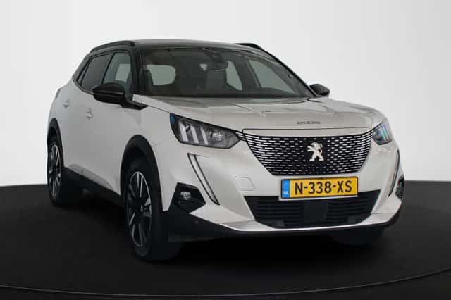 Peugeot e-2008 (2022) thumbnail 2