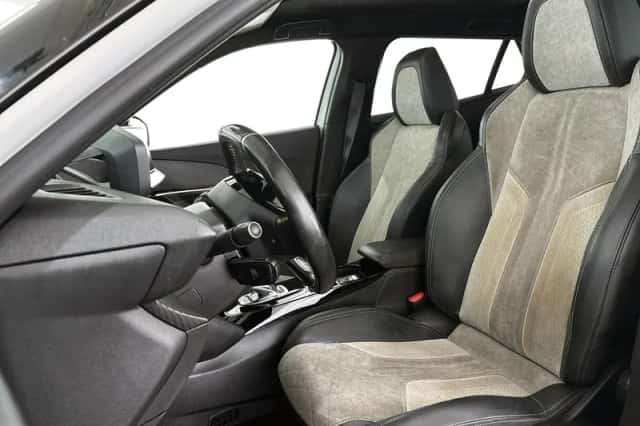 Peugeot e-2008 (2022) thumbnail 6