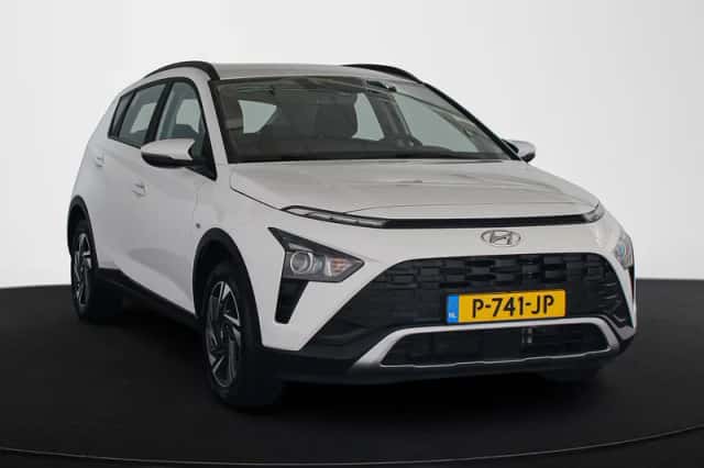 Hyundai Bayon (2022) thumbnail 2