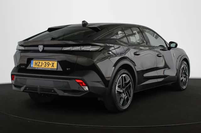 Peugeot 408 (2025) thumbnail 3