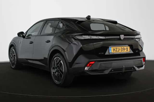 Peugeot 408 (2025) thumbnail 4