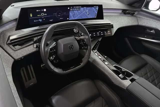 Peugeot E-5008 (2024) thumbnail 5