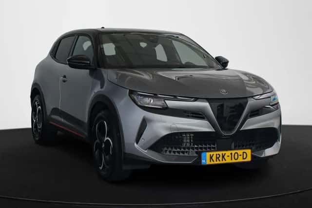 Alfa Romeo Junior (2025) thumbnail 2