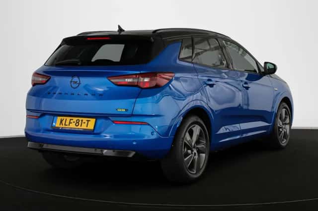 Opel Grandland (2023) thumbnail 3