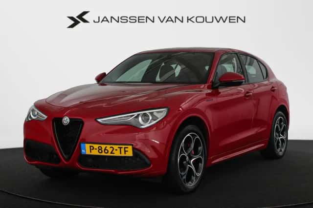 Alfa Romeo Stelvio (2021) thumbnail 1