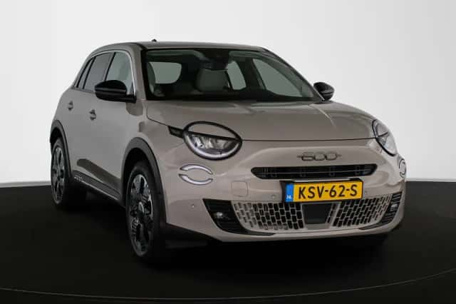 Fiat 600 (2025) thumbnail 2