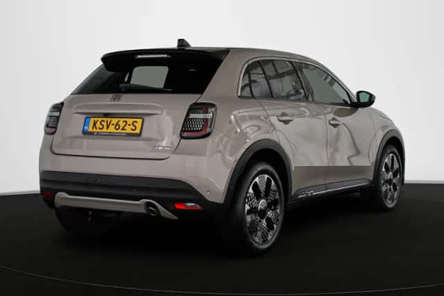 Fiat 600 (2025) thumbnail 3