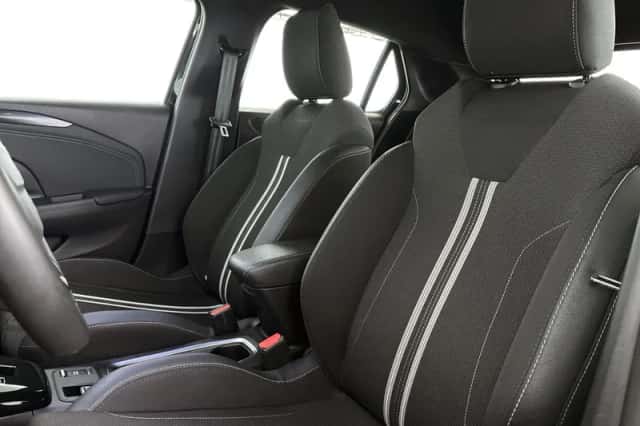 Opel Corsa (2024) thumbnail 6