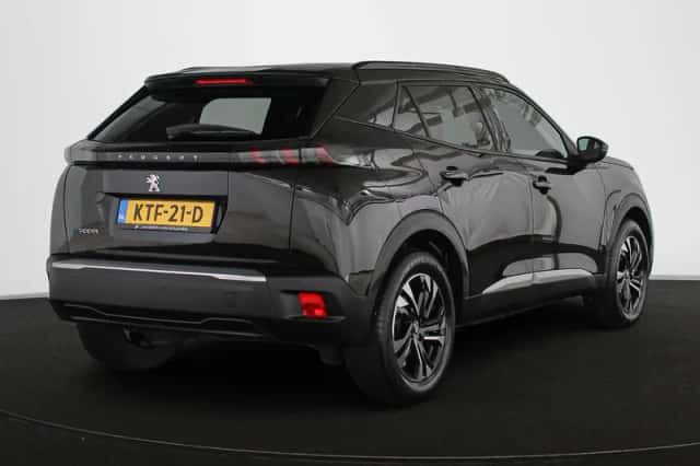 Peugeot e-2008 (2022) thumbnail 3