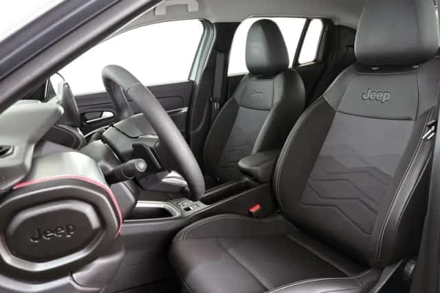 Jeep Avenger (2025) thumbnail 6