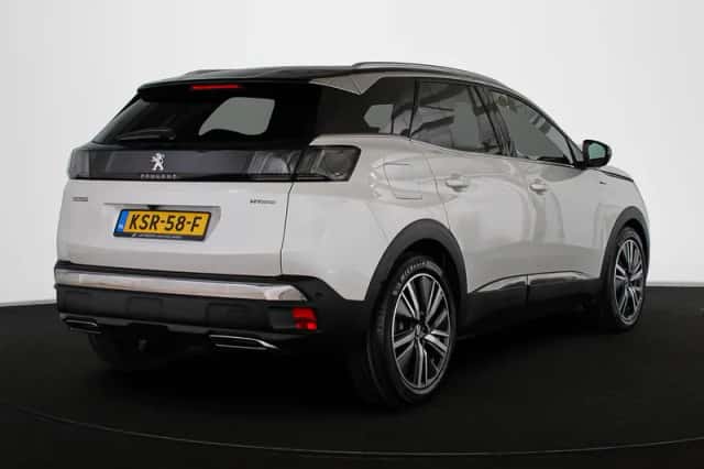 Peugeot 3008 (2021) thumbnail 3
