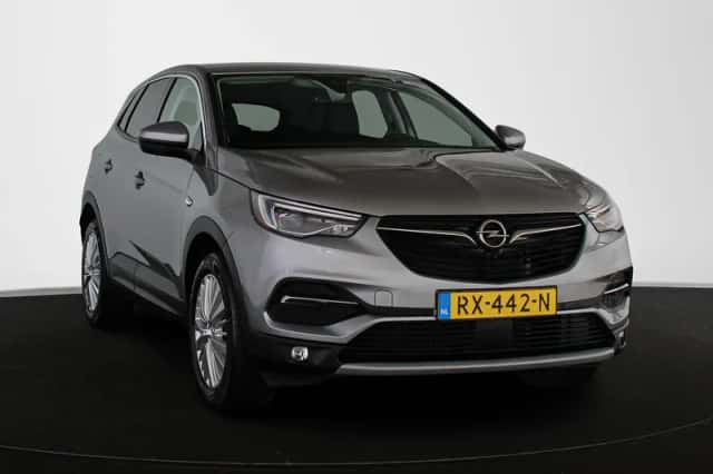 Opel Grandland X (2018) thumbnail 2