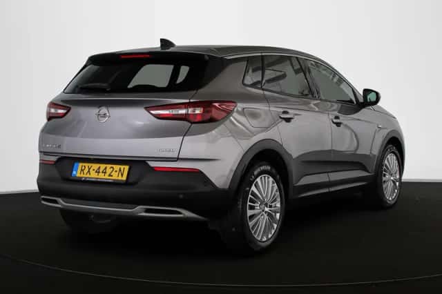 Opel Grandland X (2018) thumbnail 3
