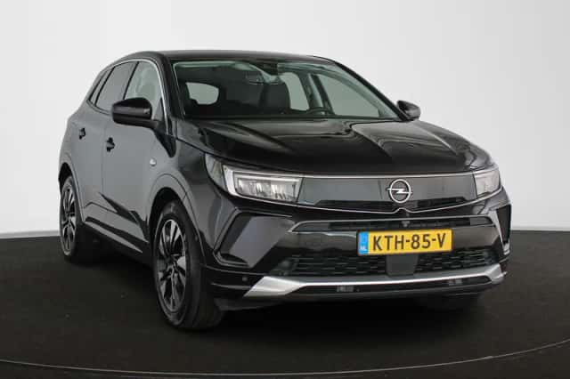 Opel Grandland (2023) thumbnail 2