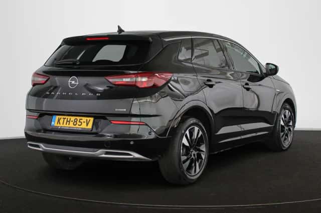 Opel Grandland (2023) thumbnail 3