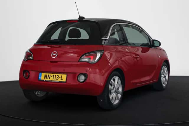 Opel Adam (2017) thumbnail 3