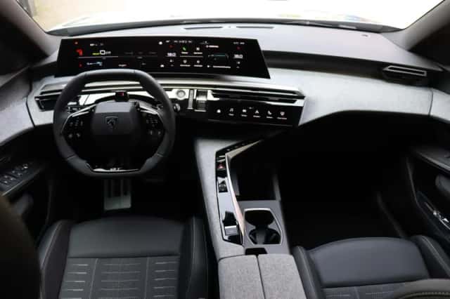 Peugeot E-5008 (2026) thumbnail 6