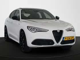 Alfa Romeo Stelvio (2022) thumbnail 2