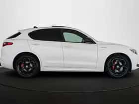 Alfa Romeo Stelvio (2022) thumbnail 35