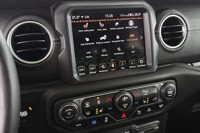 Jeep Wrangler (2023) thumbnail 14