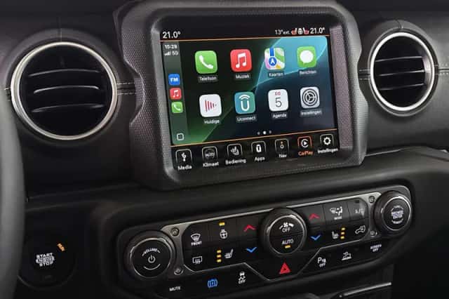 Jeep Wrangler (2023) thumbnail 18