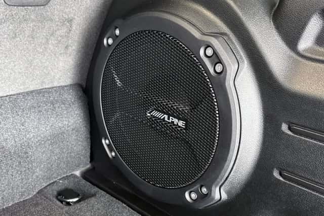 Jeep Wrangler (2023) thumbnail 23