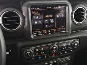 Jeep Wrangler (2023) thumbnail 26