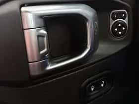 Jeep Wrangler (2023) thumbnail 30