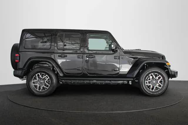 Jeep Wrangler (2023) thumbnail 36