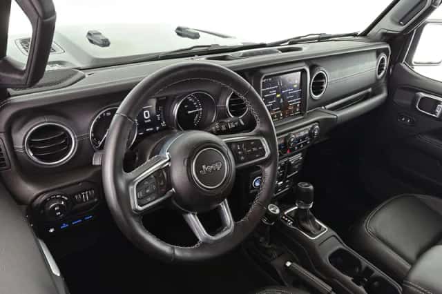 Jeep Wrangler (2023) thumbnail 5