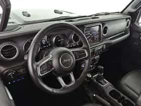 Jeep Wrangler (2023) thumbnail 5