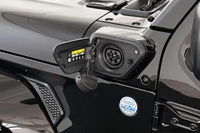 Jeep Wrangler (2023) thumbnail 42
