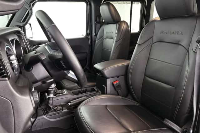 Jeep Wrangler (2023) thumbnail 6