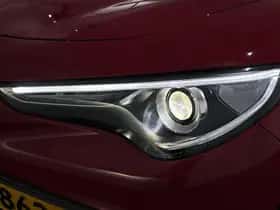Alfa Romeo Stelvio (2021) thumbnail 20