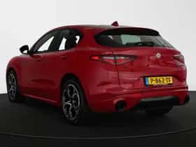 Alfa Romeo Stelvio (2021) thumbnail 4