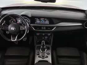 Alfa Romeo Stelvio (2021) thumbnail 7