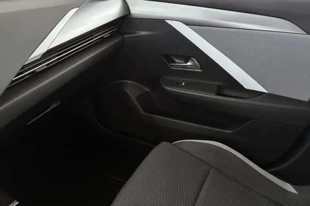 Opel Astra (2023) thumbnail 32