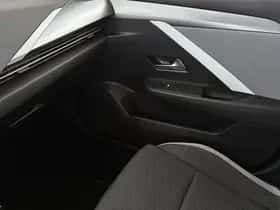 Opel Astra (2023) thumbnail 32