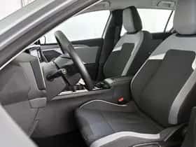 Opel Astra (2023) thumbnail 6