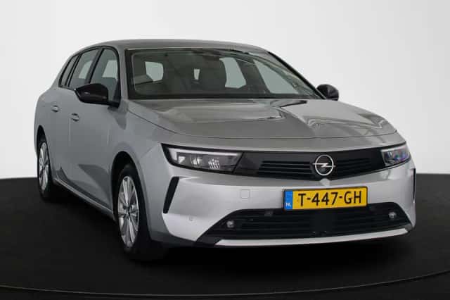 Opel Astra (2023) thumbnail 2