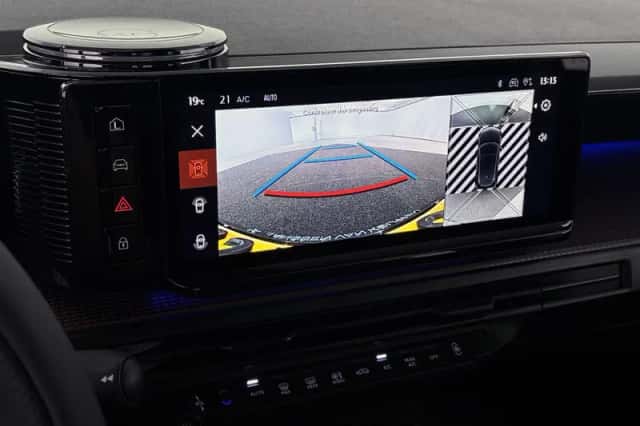 Lancia Ypsilon (2025) thumbnail 15