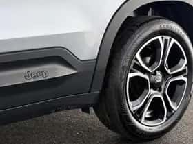 Jeep Avenger (2025) thumbnail 8
