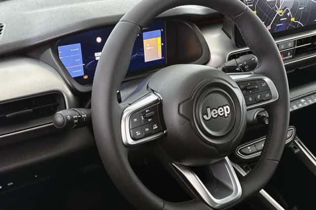 Jeep Avenger (2025) thumbnail 9