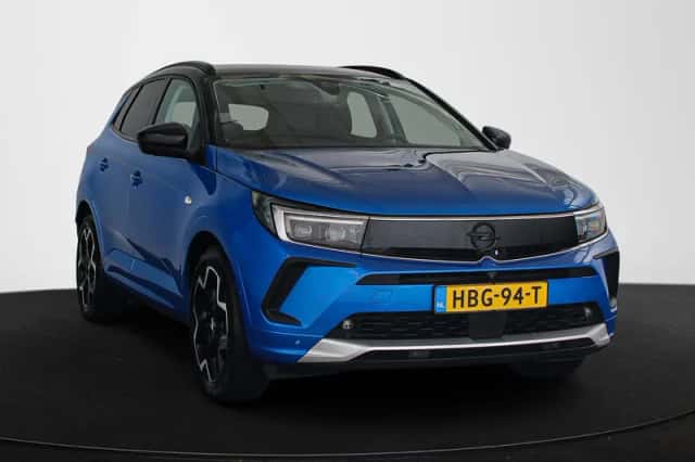 Opel Grandland (2022) thumbnail 2